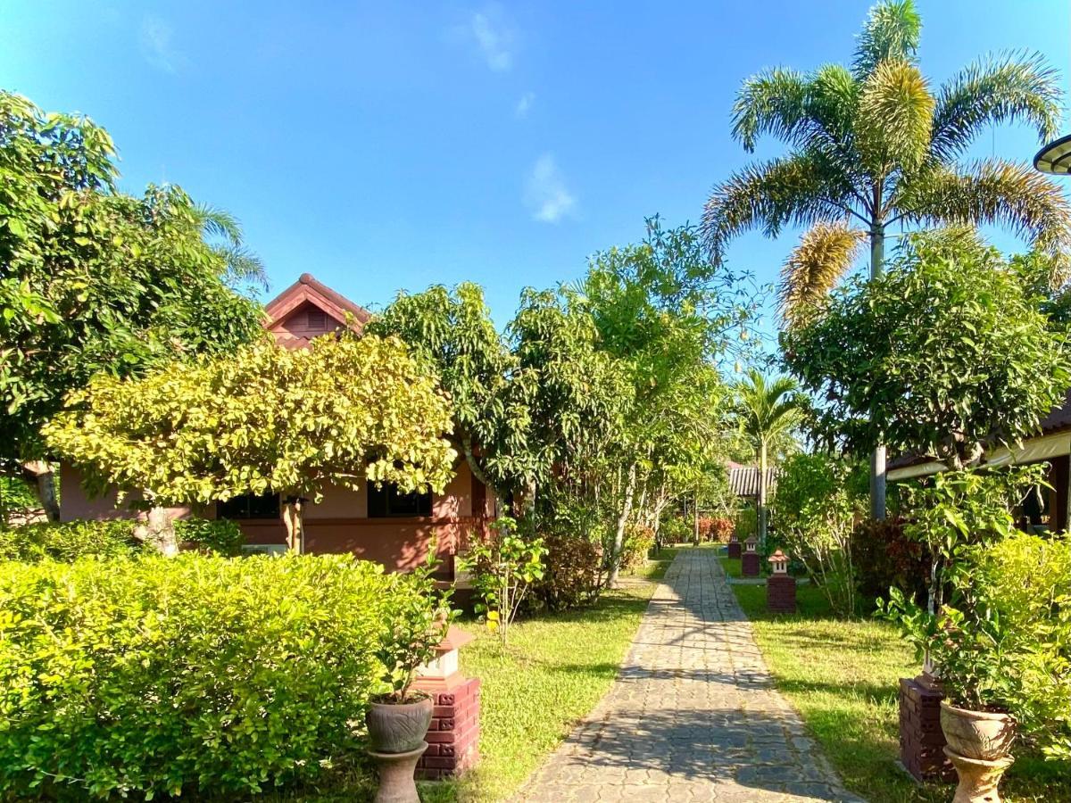 Mom And Me Resort & Farm Doi Saket Екстериор снимка